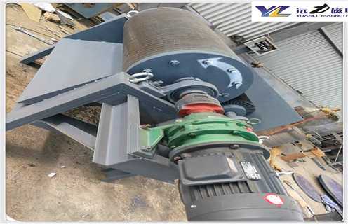 濕式磁選機，吉林濕式磁選機質(zhì)量_釩鈦鐵礦吉林濕式磁選機質(zhì)量型號參數(shù)及磁場強度 