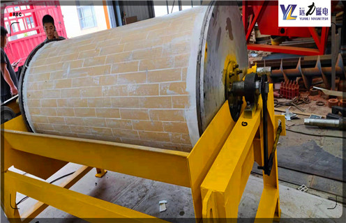 濕式磁選機(jī)，臨朐黑鎢礦濕式磁選機(jī)_臨朐黑鎢礦濕式磁選機(jī)價(jià)格好，參數(shù)及磁場(chǎng)強(qiáng)度